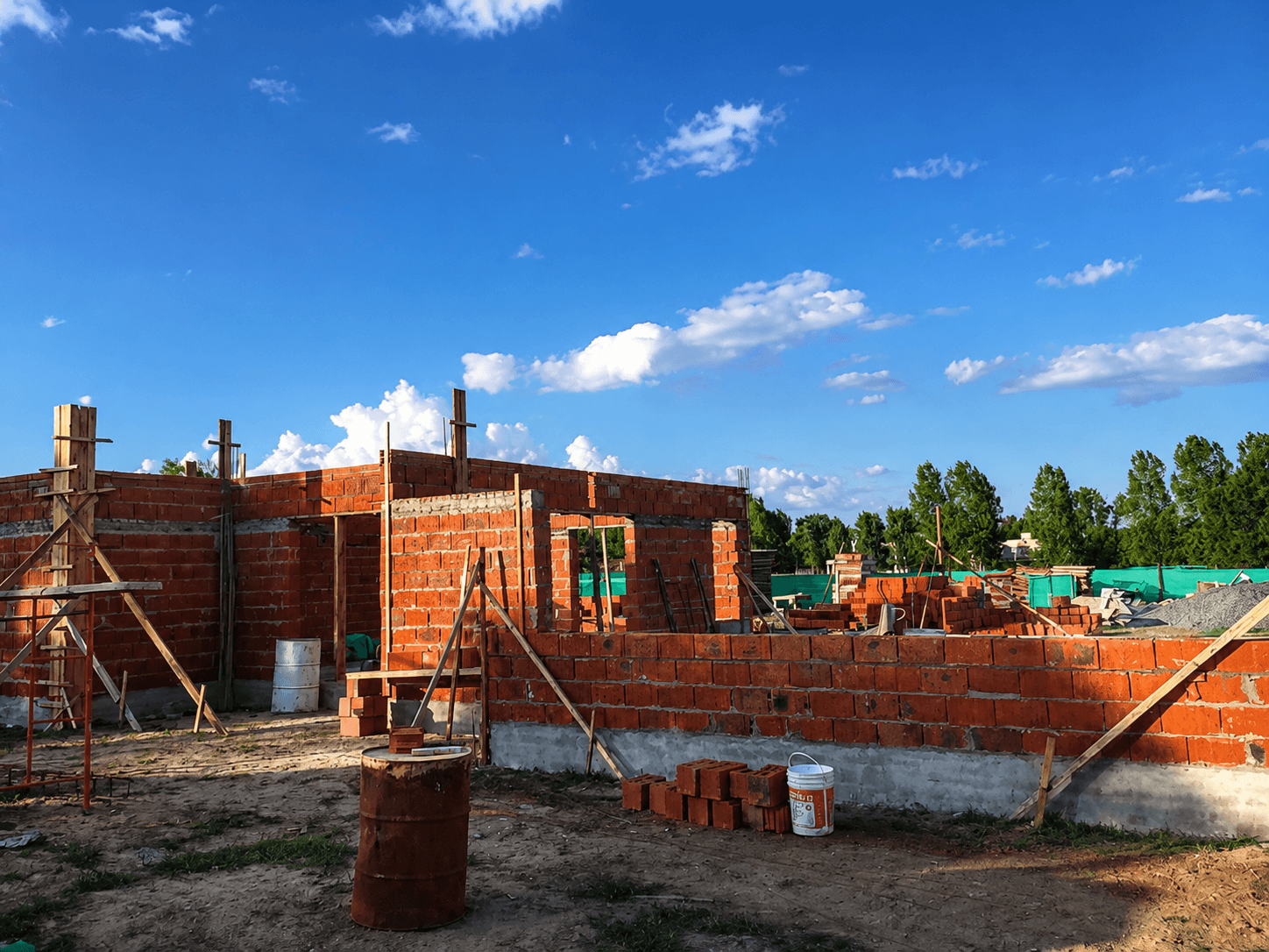 Fundaciones, plateas y estructura